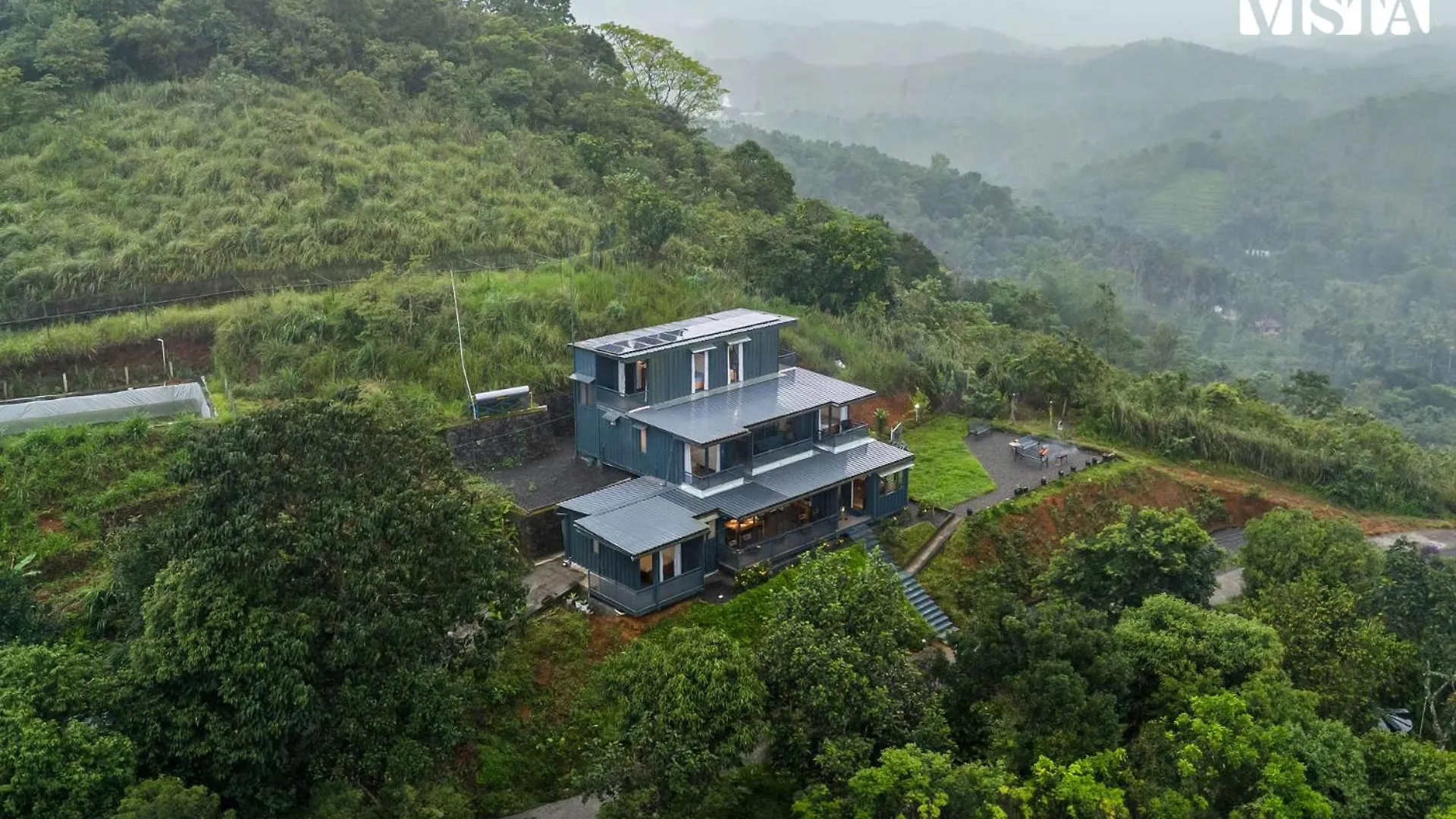 Holiday home Stayvista At Griha Sankalpa With Mountain View, Bbq Koroth